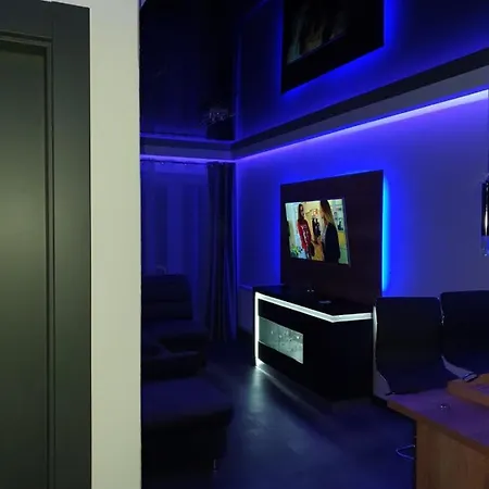 Skarbowa 1& Parking *